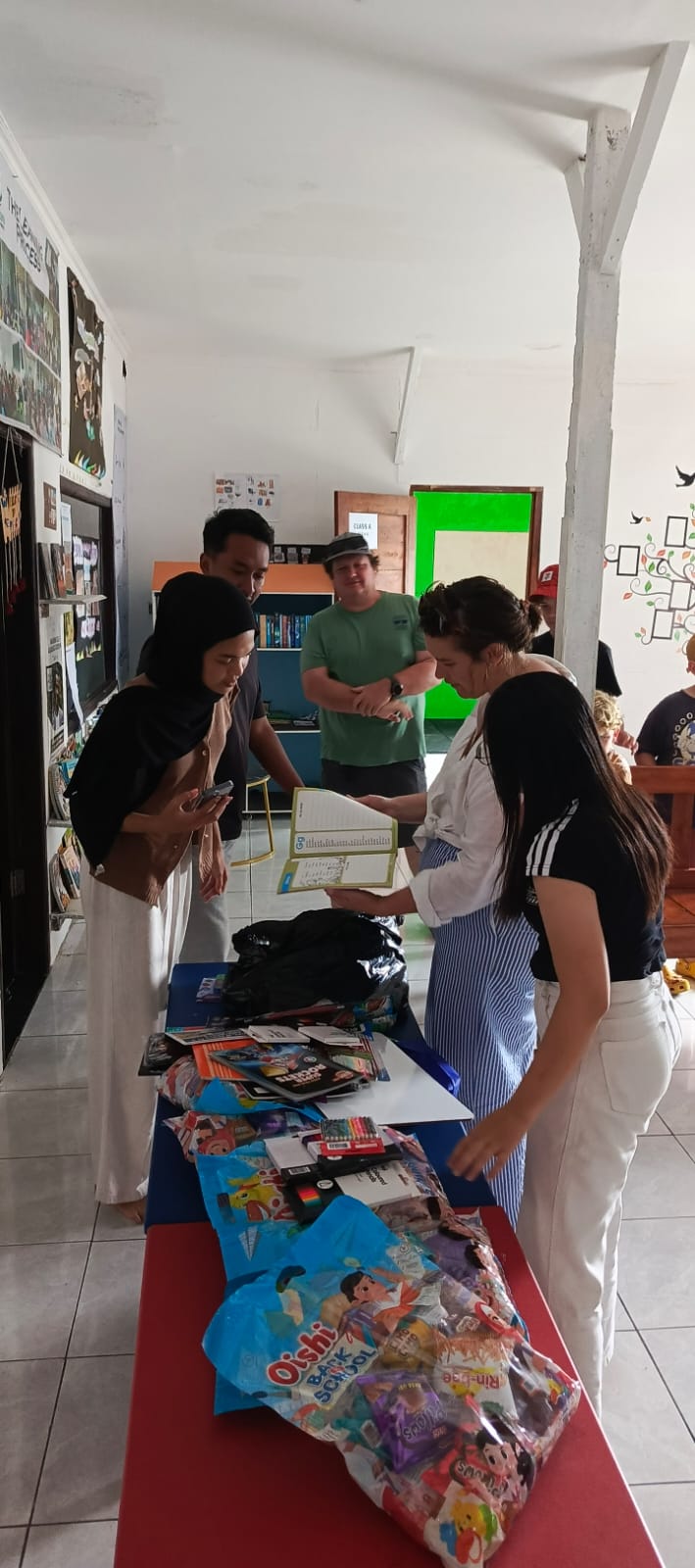 CHARITY BALI | Orphanage Playtime + Community School Lessons